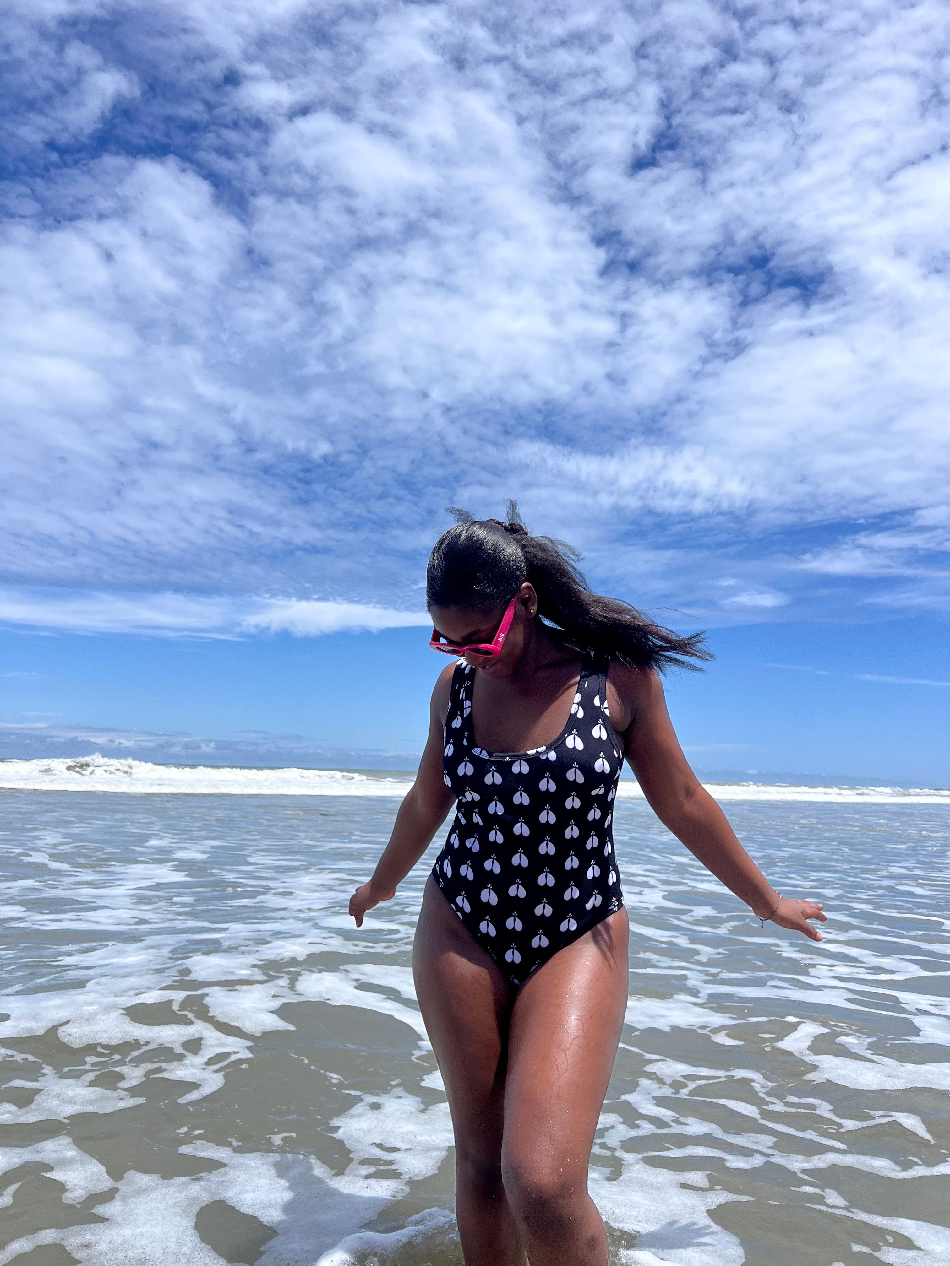 THE LOGO ONE PIECE [SAMPLE SALE]