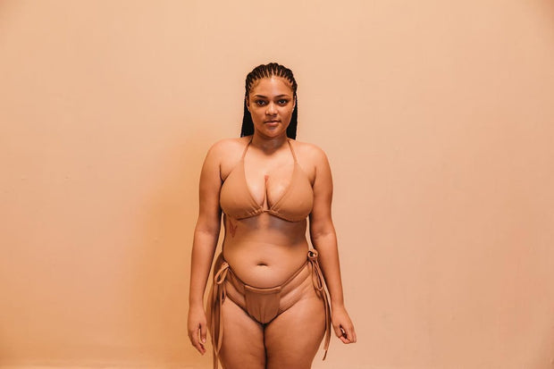 THE STRING DIKINIS